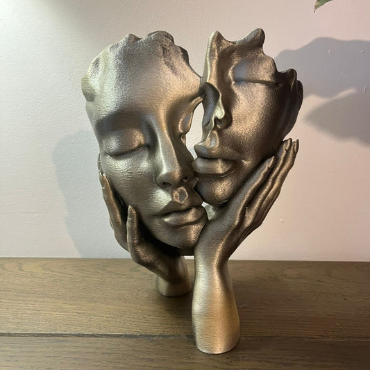 Sculpture visage art moderne - Statue Visages Entrelacés et Mains - Déco Romantique Contemporaine